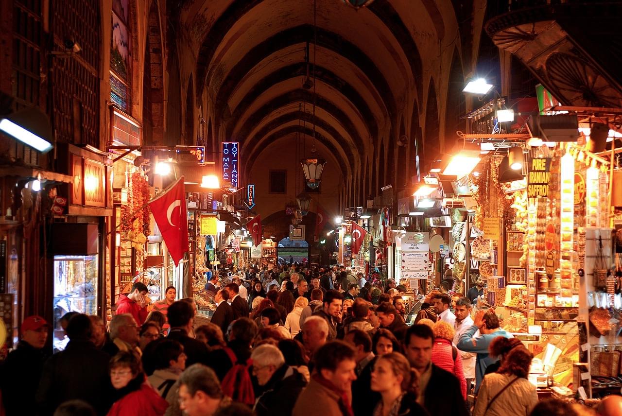 colori e prodotti tipici al gran bazar