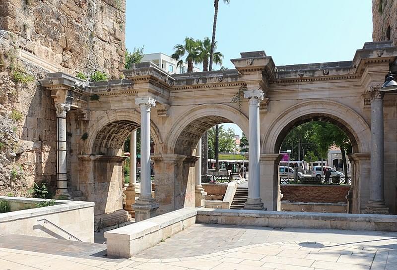 hadrians gate antalya