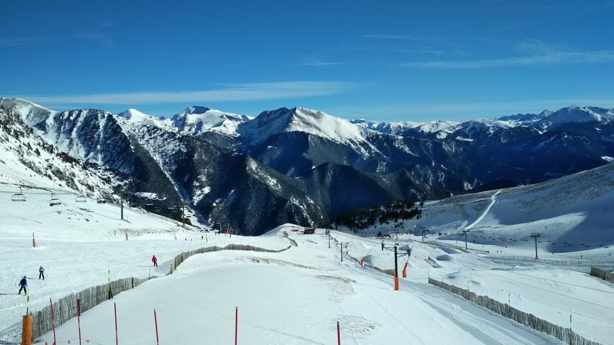 montagne neve andorra arinsal sci