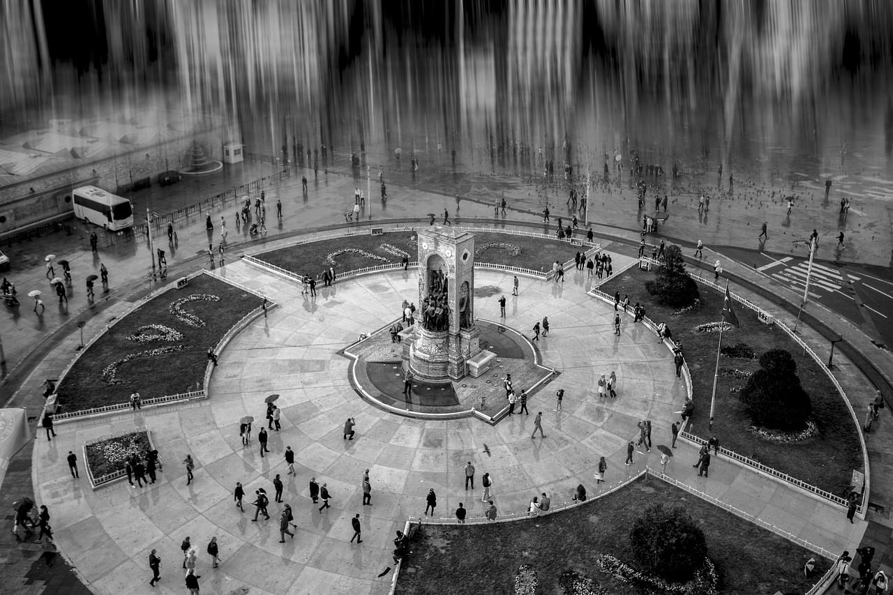 veduta dall alto di piazza taksim