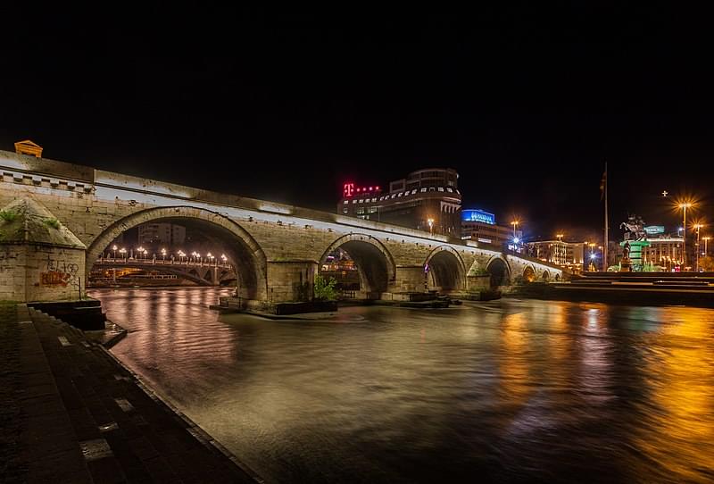 puente de piedra skopie