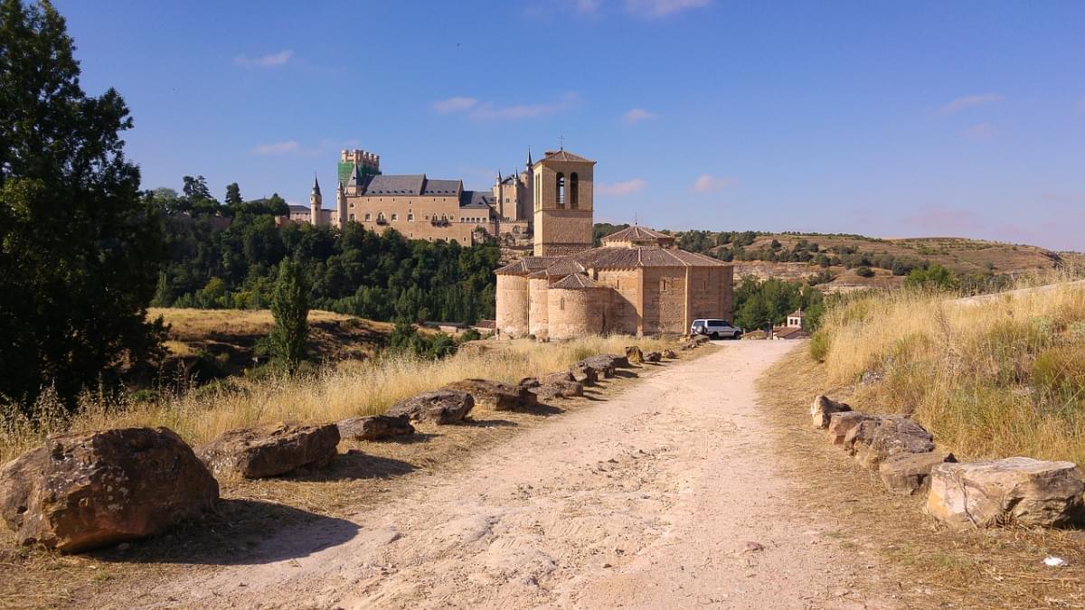 castello medievale vicino Segovia